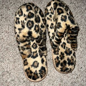 J crew size 9 leopard slippers